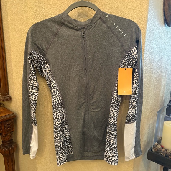 NWT~RIPCURL Girls Junior UPF 50+ Gray White Pattern Zip Rashguard Top Size Large - Picture 1 of 7